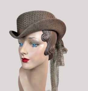 Vintage 70s Taupe Southwestern Style Hat with Netting