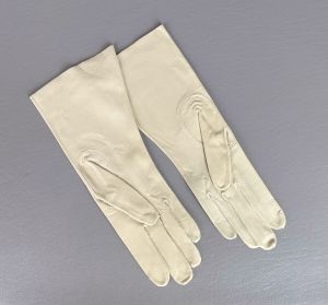 50s Beige Suede Leather Above Wrist Deadstock Gloves by French Trefousse - Fashionconservatory.com