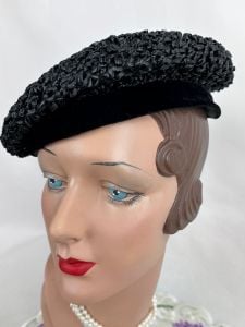 Vintage 50s Black Raffia Straw Banded Beret Hat by Trebor