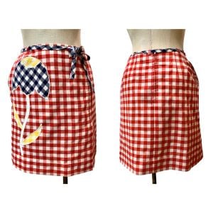 60s Red White Gingham Tennis Skort w Large Tulip  - Fashionconservatory.com