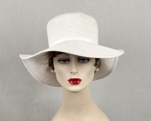 Vintage 70s Beige and White Knit Floppy Wide Brim Hat, Circle Brim