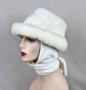 Vintage Winter White Faux Fur Scarf Hat