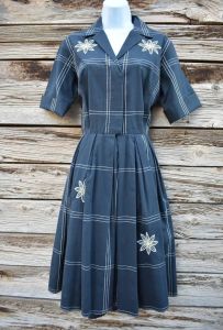 Vintage 1950s / 1960s Norman Wiatt Plaid Print Dress with Embroidered Daisies